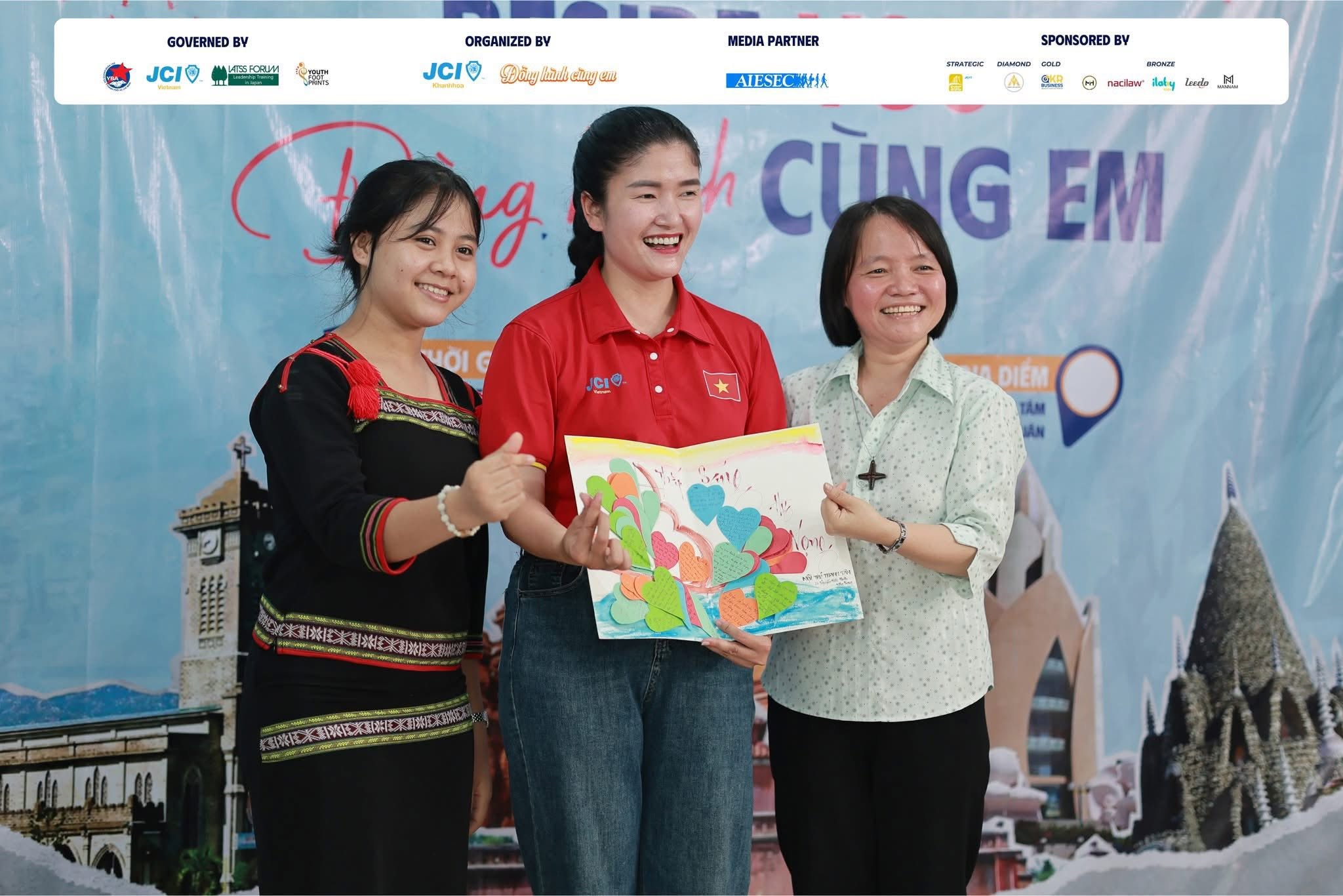 Dấu Chân Tuổi Trẻ 2025 | Beside You – Đồng Hành Cùng Em Lan Tỏa Giá Trị Yêu Thương 