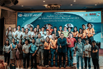 TALKSHOW: Người trẻ cần làm gì để thành công sau COVID-19?